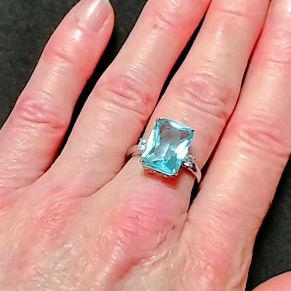 Statement Piece / size 8 - Picture 2 of 3